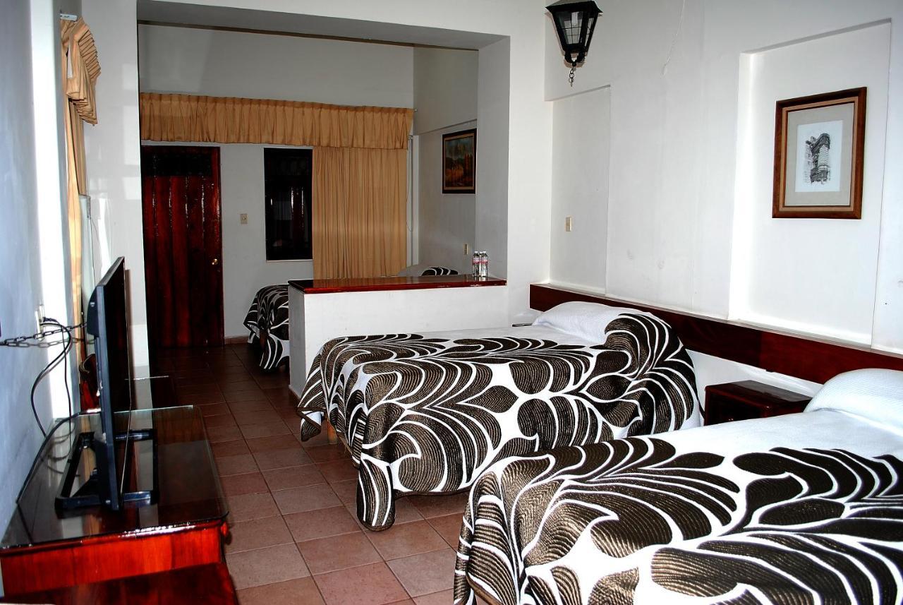 Hotel Posada Del Sol Apatzingán de la Constitución المظهر الخارجي الصورة