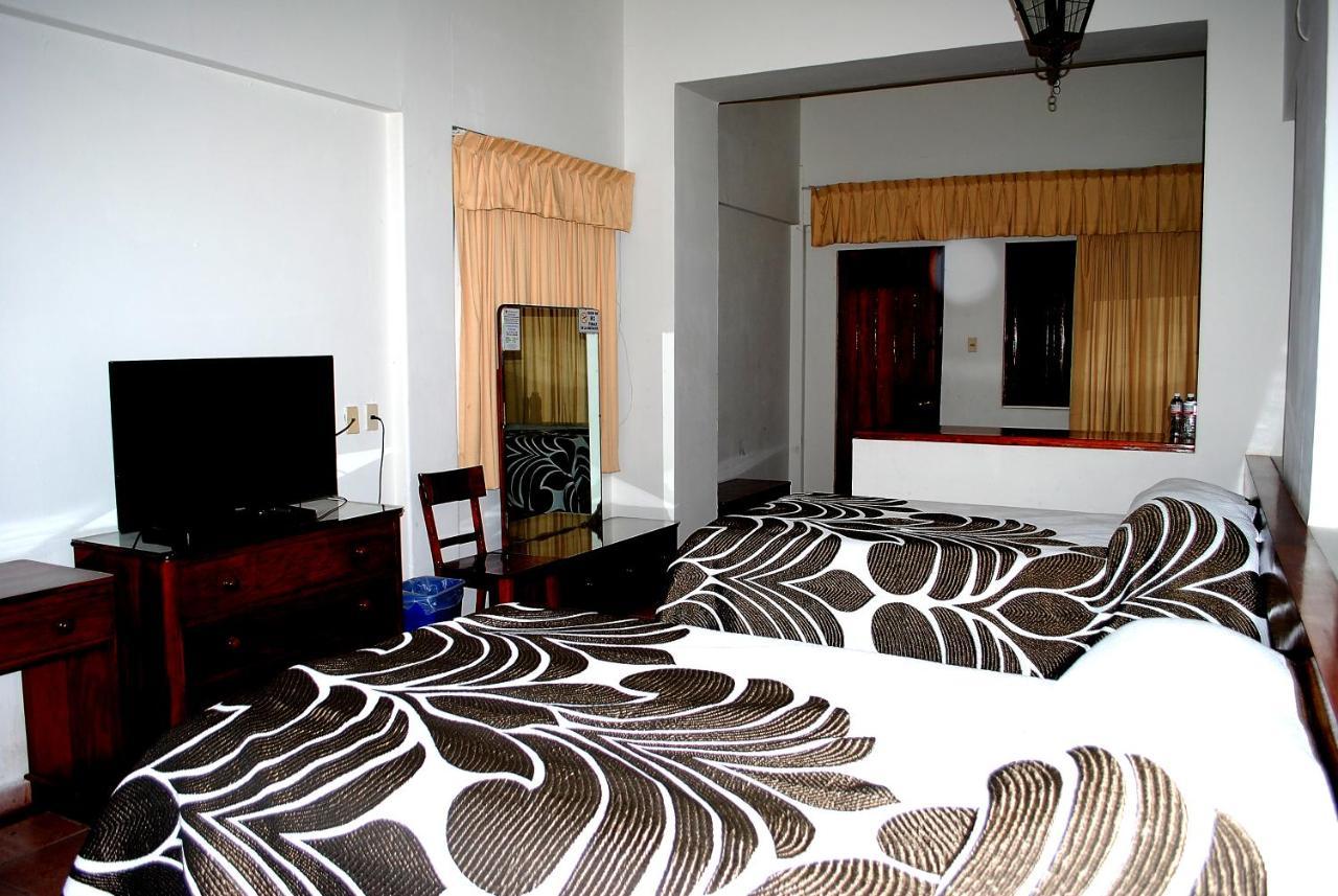 Hotel Posada Del Sol Apatzingán de la Constitución المظهر الخارجي الصورة
